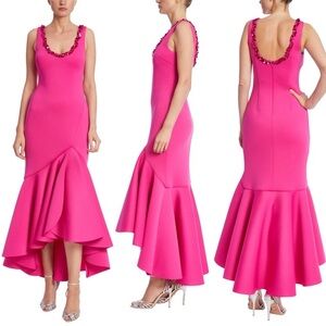 NWT Badgley Mischka Scoop Neck Ruffled Trumpet Scuba Gown Beaded Neckline Size 4